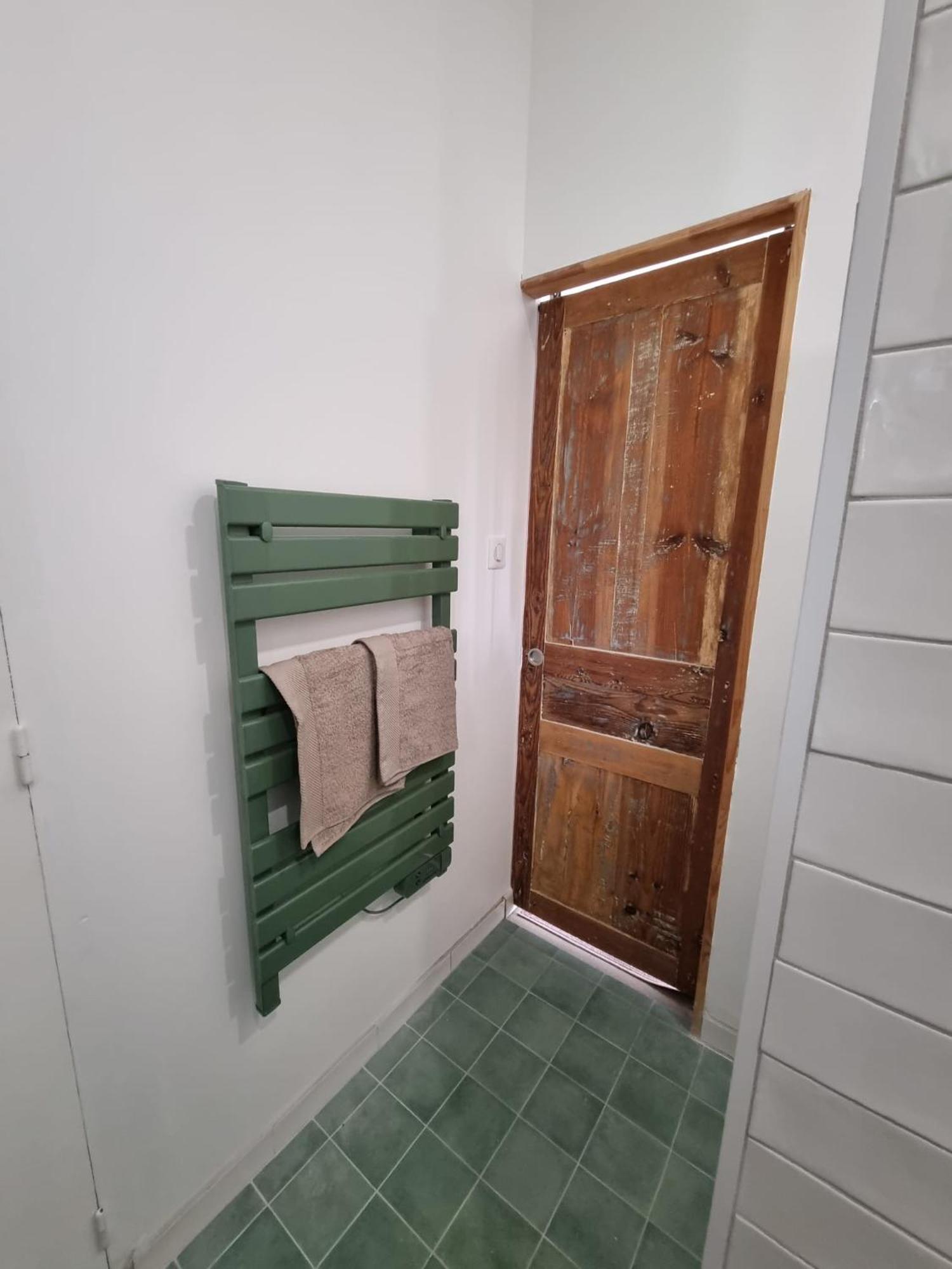 Maison Aurinko Thenon Kültér fotó